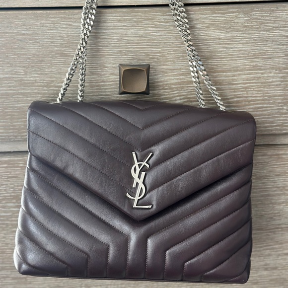 Authentic Saint Laurent Medium Loulou amaranto - Picture 1 of 11